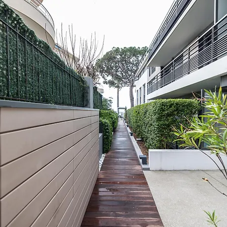 Daire New Listing - 1 Bed Apt,air-con,beach Access,sea Antibes