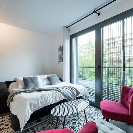 New Listing - 1 Bed Apt,air-con,beach Access,sea *