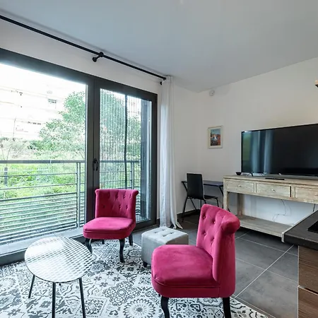 شقة New Listing - 1 Bed Apt,air-con,beach Access,sea *