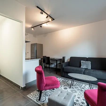 Apartment New Listing - 1 Bed Apt,air-con,beach Access,sea