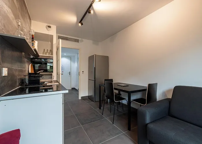 New Listing - 1 Bed Apt,air-con,beach Access,sea Διαμέρισμα *