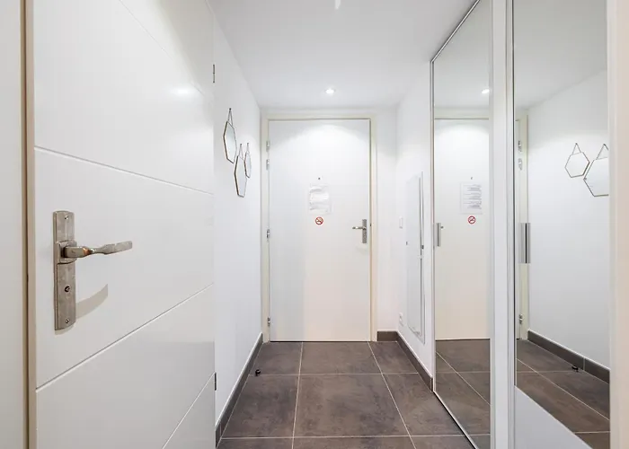 Apartman New Listing - 1 Bed Apt,air-con,beach Access,sea *